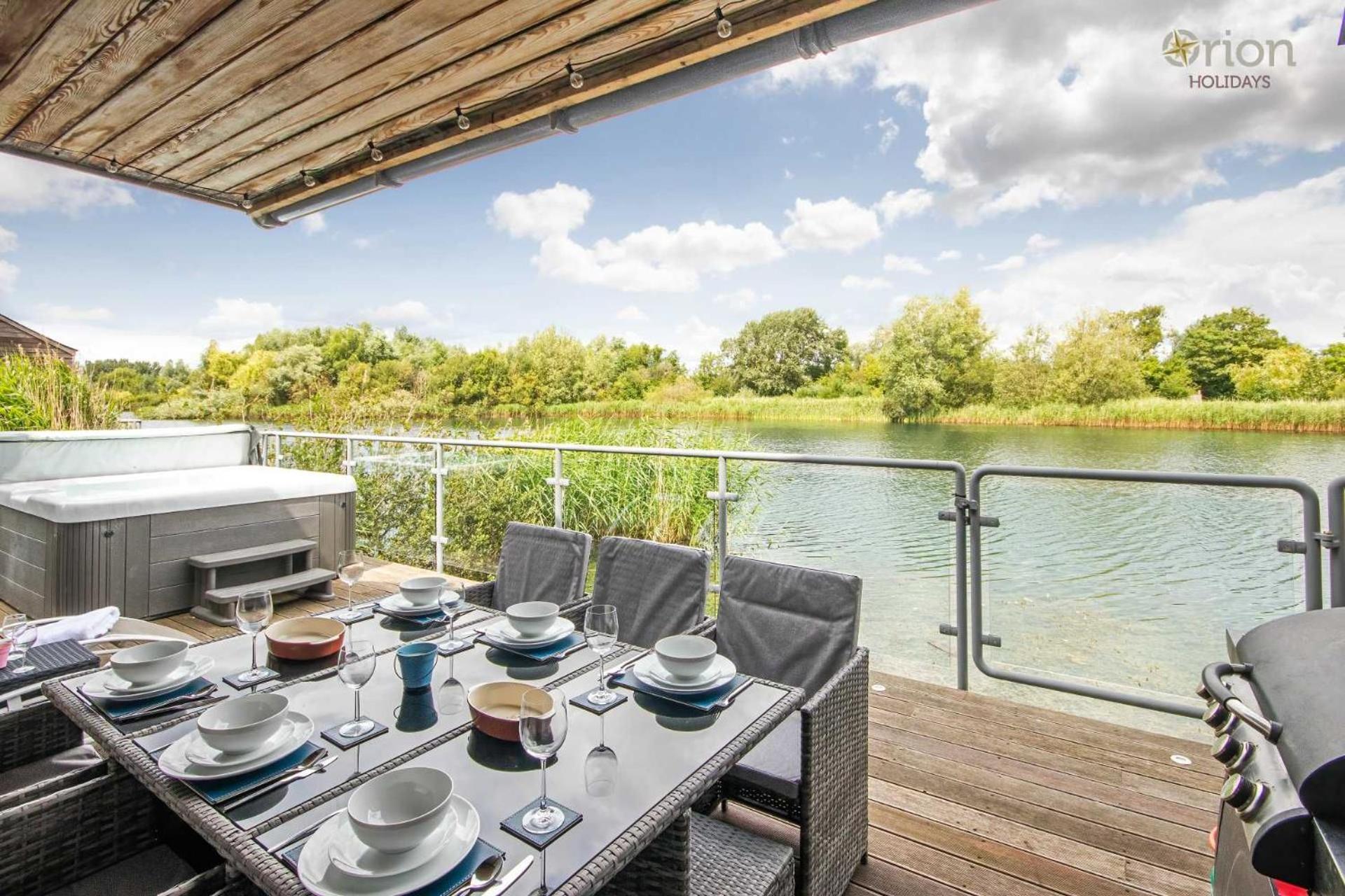 Waters Edge 04, Waterside Lodge P South Cerney Dış mekan fotoğraf